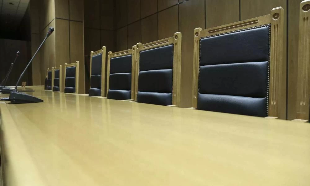 Αργεντινή: Ο «άνδρας–γάτα» κατηγορούμενος για διπλή ανθρωποκτονία αποβλήθηκε από το δικαστήριο επειδή...νιαούριζε
